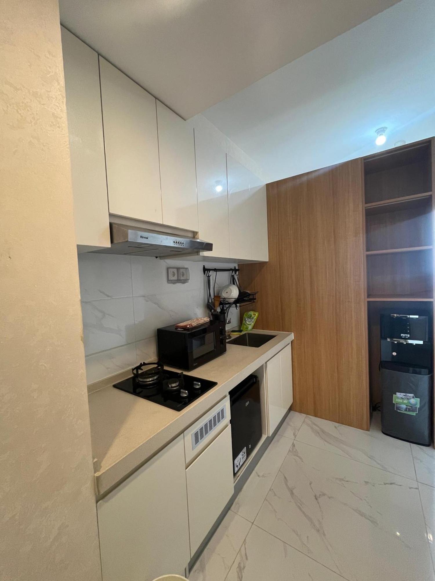 Stay N Cozy Apartemen Sky House Bsd By Sm Room Samporo Eksteriør billede