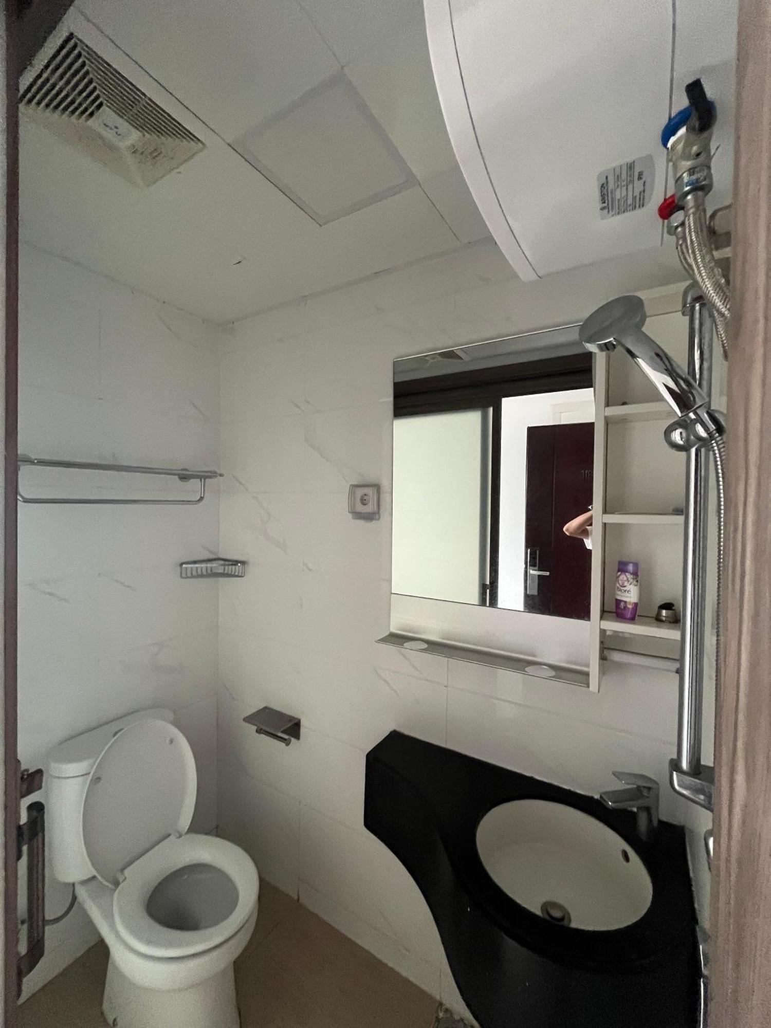 Stay N Cozy Apartemen Sky House Bsd By Sm Room Samporo Eksteriør billede
